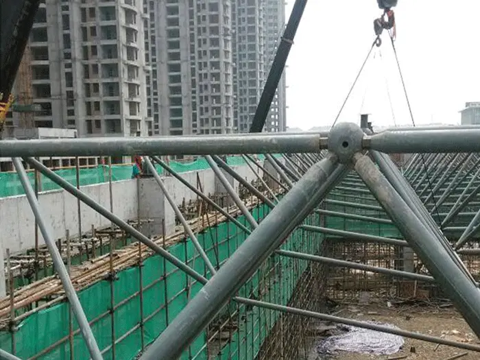 胶南国际会展中心网架